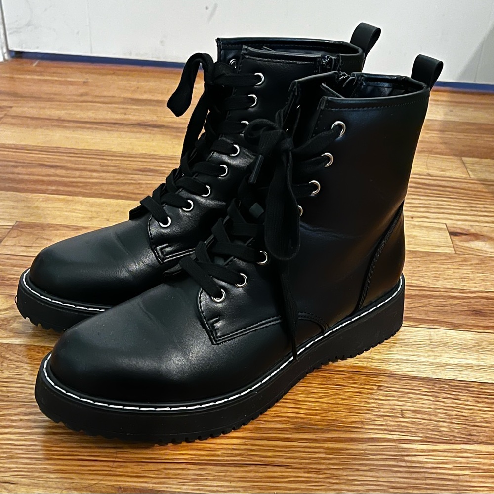 Madden Girl Kurt - Black Boots